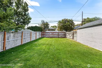 218 S 15th Avenue, Yakima, WA 98902 - Photo 28
