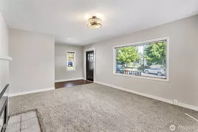 218 S 15th Avenue, Yakima, WA 98902 - Photo 4