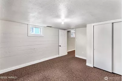 218 S 15th Avenue, Yakima, WA 98902 - Photo 18