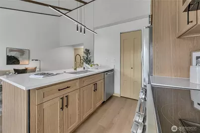 15210 Macadam Rd S #D301, Tukwila, WA 98188 - Photo 4