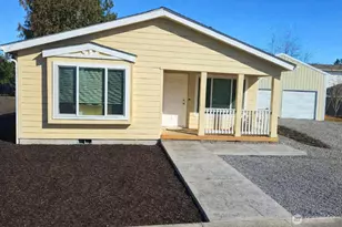 420 Pine St, Toledo, WA 98591 - Photo 1