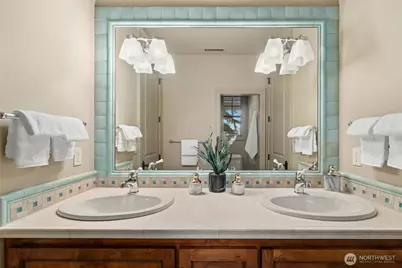 21241 SE 40th Street, Sammamish, WA 98075 - Photo 32