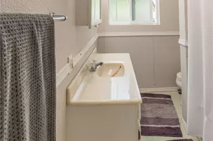 1129 S 61st St, Tacoma, WA 98408 - Photo 12