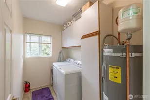 1129 S 61st St, Tacoma, WA 98408 - Photo 14