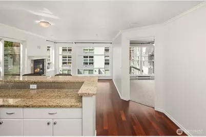 323 Queen Anne Avenue N #202, Seattle, WA 98109 - Photo 16