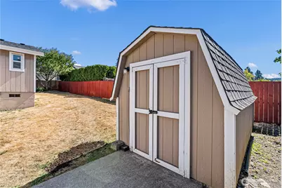 210 Champion Street, Steilacoom, WA 98388 - Photo 34