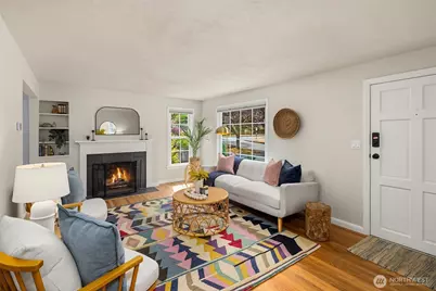 6052 37th Ave SW, Seattle, WA 98126 - Photo 2