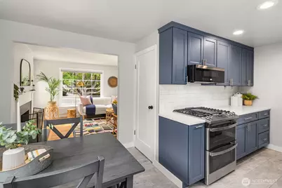 6052 37th Ave SW, Seattle, WA 98126 - Photo 8