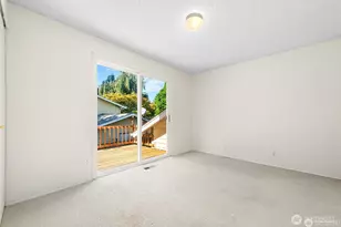 14221 SE 10th Pl, Bellevue, WA 98007 - Photo 10
