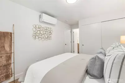 3701 SW 105th Street, Seattle, WA 98146 - Photo 28