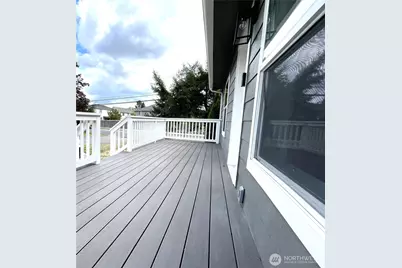 1311 104th Street E, Tacoma, WA 98445 - Photo 2