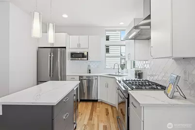 4314 Whitman Avenue N #B, Seattle, WA 98103 - Photo 8
