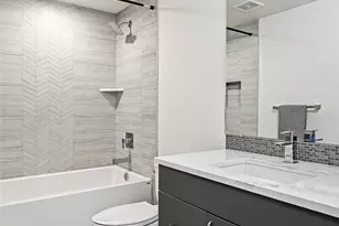 4314 Whitman Ave N, Seattle, WA 98103 - Photo 24