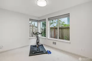 4314 Whitman Ave N, Seattle, WA 98103 - Photo 22