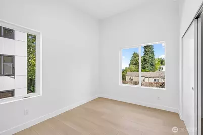 1220 NE 100th Street, Seattle, WA 98125 - Photo 16