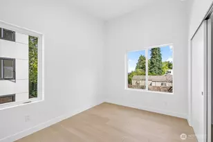 1220 NE 100th St, Seattle, WA 98125 - Photo 16