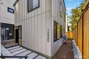 1220 NE 100th St, Seattle, WA 98125 - Photo 26