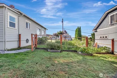 8303 272nd Street NW, Stanwood, WA 98292 - Photo 36