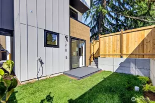 1218 NE 100th St, Seattle, WA 98125 - Photo 26