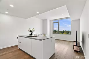 10232 NE 10th St, Bellevue, WA 98004 - Photo 10
