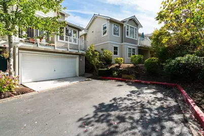 2680 139th Avenue SE #60, Bellevue, WA 98005 - Photo 2