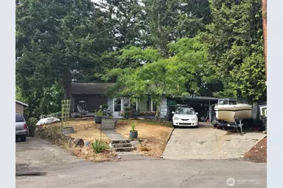 669 Pierce Court NE, Renton, WA 98056 - Photo 1