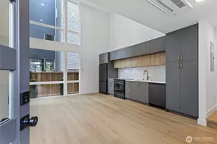 6318 41st Ave SW, Seattle, WA 98136 - Photo 2
