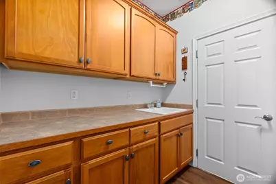 8654 Bainbridge Loop NE, Olympia, WA 98516 - Photo 26