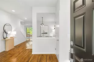 10702 240th Ave NE, Redmond, WA 98053 - Photo 2