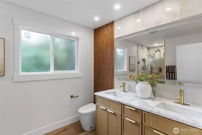 618 N 125th Street, Seattle, WA 98133 - Photo 16