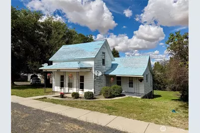 105 SE Pope Avenue, Wilbur, WA 99185 - Photo 1