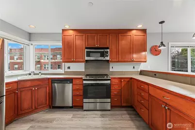 321 E Thomas Street #303, Seattle, WA 98102 - Photo 6
