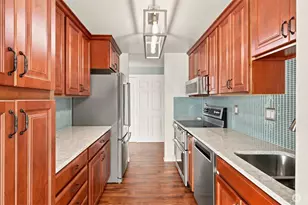 9500 Rainier Ave S, Seattle, WA 98118 - Photo 18