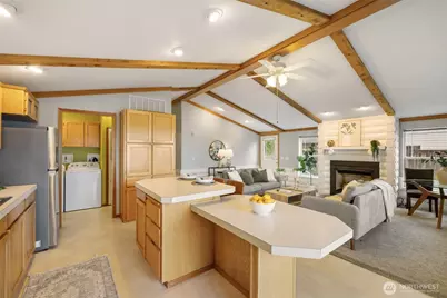 7021 Cliff Avenue SW, Longbranch, WA 98351 - Photo 14
