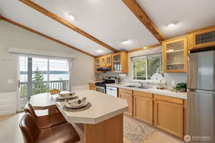 7021 Cliff Ave SW, Longbranch, WA 98351 - Photo 12