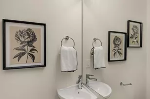 115 B N 105th St, Seattle, WA 98133 - Photo 16