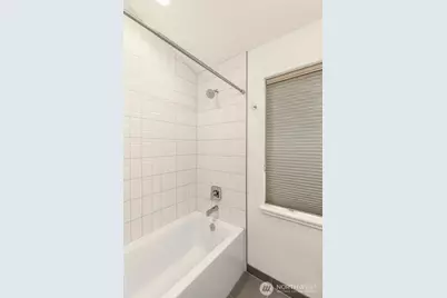 115 B N 105th Street, Seattle, WA 98133 - Photo 20