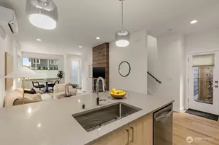 115 B N 105th St, Seattle, WA 98133 - Photo 14