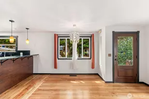 1252 SW Othello St, Seattle, WA 98106 - Photo 6