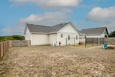 1092 Crestshire Loop SW, Ocean Shores, WA 98569 - Photo 24