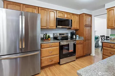 22414 NE 12th Court, Sammamish, WA 98074 - Photo 12