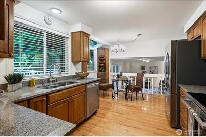 22414 NE 12th Court, Sammamish, WA 98074 - Photo 10