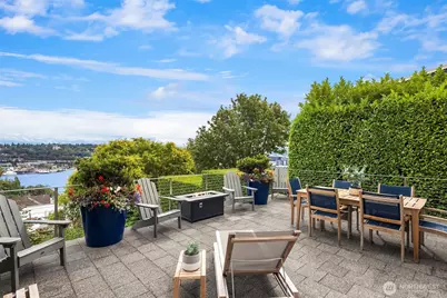 1622 5th Avenue N, Seattle, WA 98109 - Photo 10