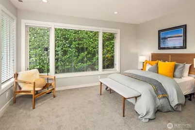 1622 5th Avenue N, Seattle, WA 98109 - Photo 20