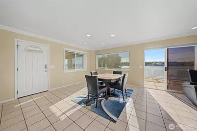 1317 W Lakeside Drive, Moses Lake, WA 98837 - Photo 2