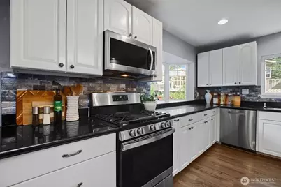 16931 SE Newport Way, Bellevue, WA 98006 - Photo 20