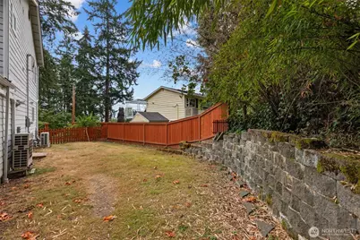 16931 SE Newport Way, Bellevue, WA 98006 - Photo 12