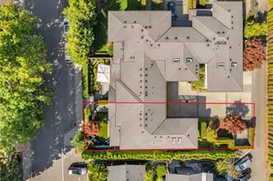 9801 NE 4th St, Bellevue, WA 98004 - Photo 34