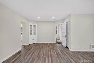 1412 N Steele St, Tacoma, WA 98406 - Photo 12