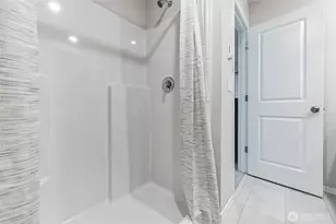 34131 Pinnacle Peak Ave SE, Black Diamond, WA 98010 - Photo 14